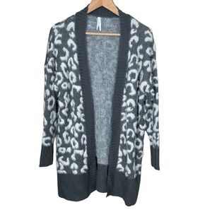Dreamers by Debut Gray Leopard Print Open Front Knit Cardigan Sweater -‎ Size L